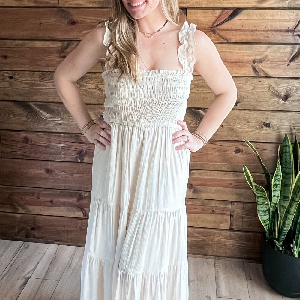 THE SIENNA IVORY DRESS
